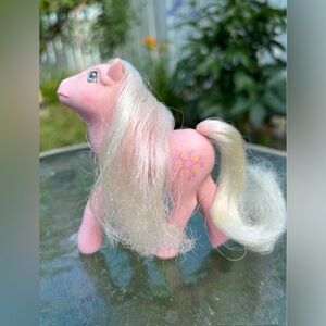 Vintage G1 My Little Pony Flutter Pony Honeysuckle